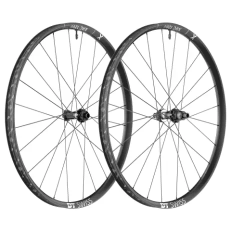 ARC 1100 Dicut DB (Gen 3, 2025): The 2025 ARC update answers the modern 28&ndash;30 mm tyre era with real‑world aero/handling improvements.